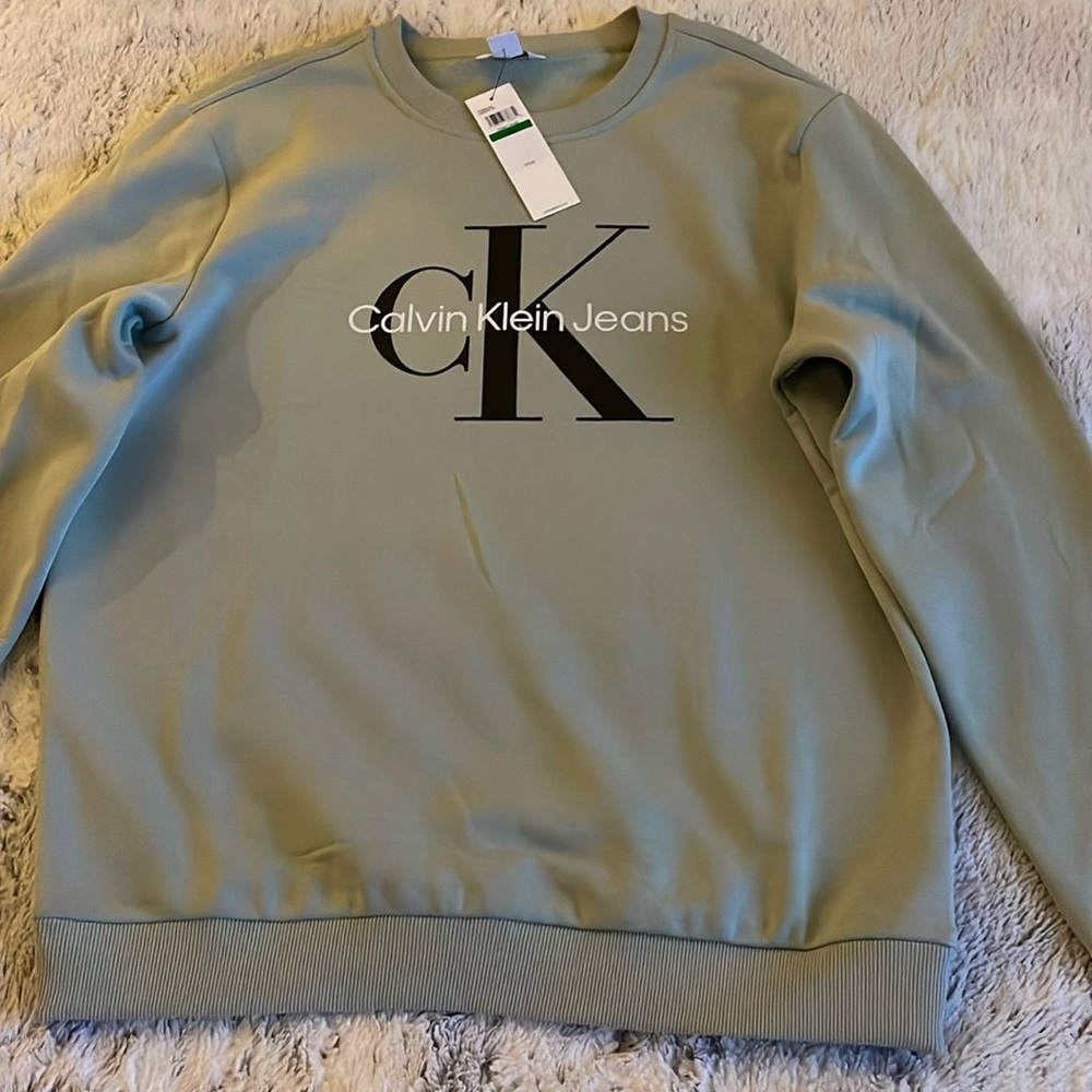 Calvin Klein *NWT* Sweater in Large Desert Sage